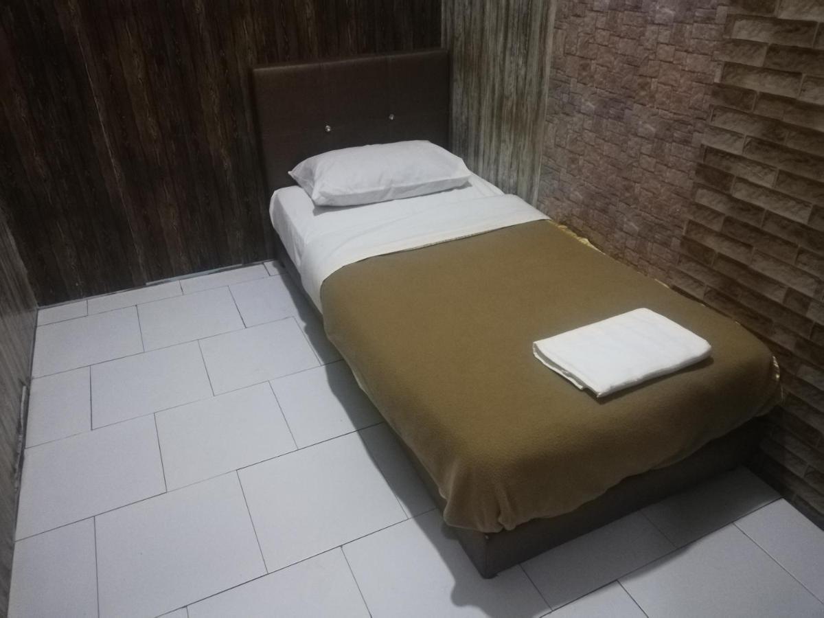Spot On 90095 Slk Johor Bahru